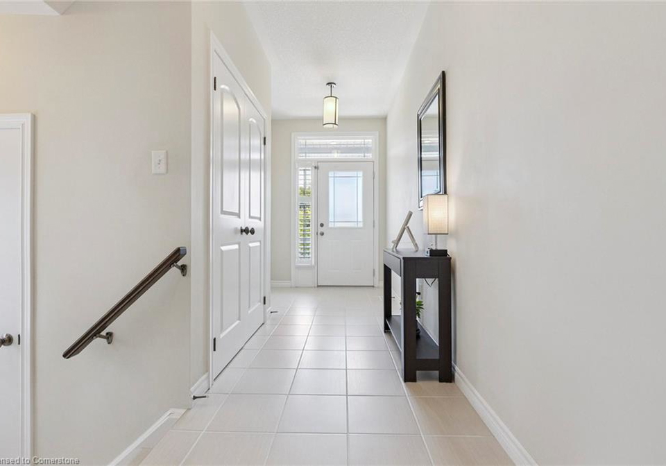 12-gouda-place-cambridge-ontario-40748961