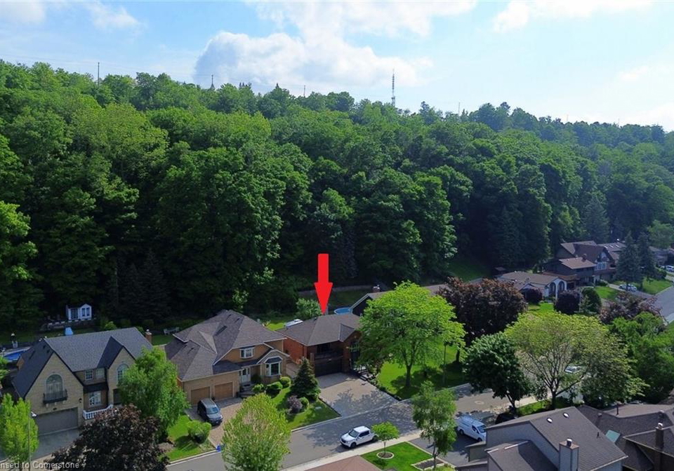 72-maple-drive-stoney-creek-ontario-40749036