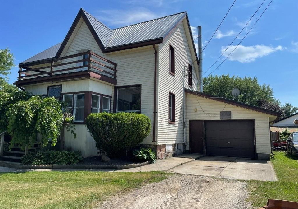 4097-line-61-line-poole-ontario-40749069