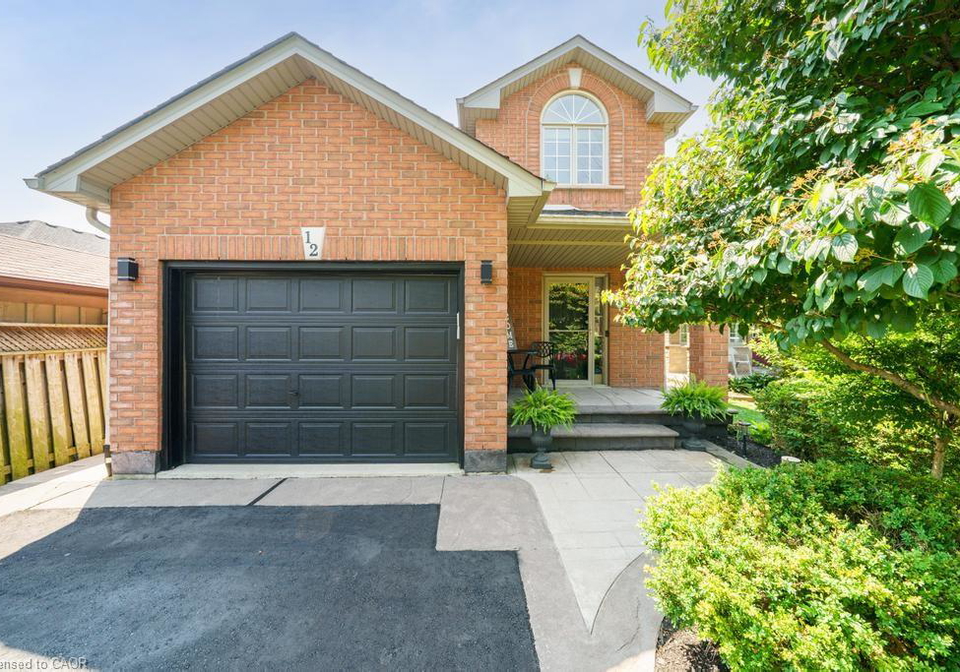 12-valridge-court-ancaster-ontario-40749149