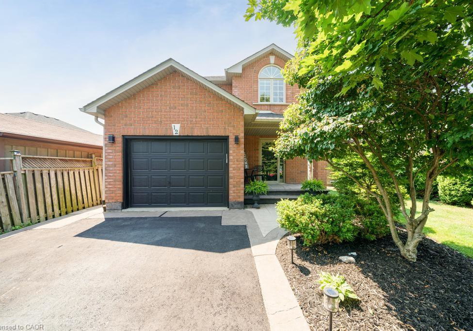 12-valridge-court-ancaster-ontario-40749149