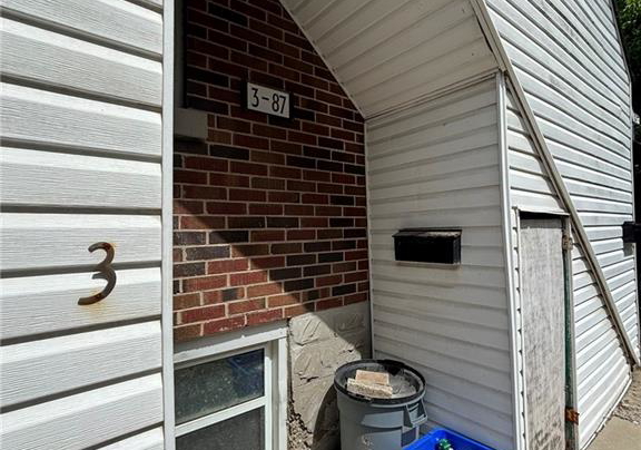 unit-3-87-sheldon-avenue-n-kitchener-ontario-40749175
