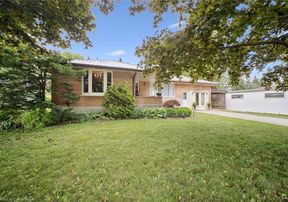 1806-erbs-road-st-agatha-ontario-40749182
