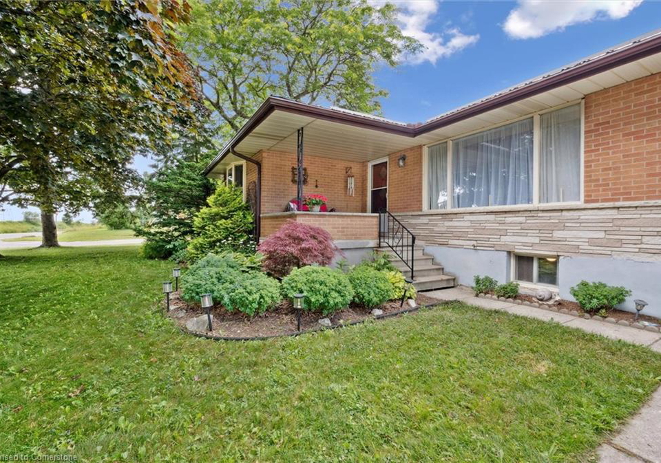 1806-erbs-road-st-agatha-ontario-40749182
