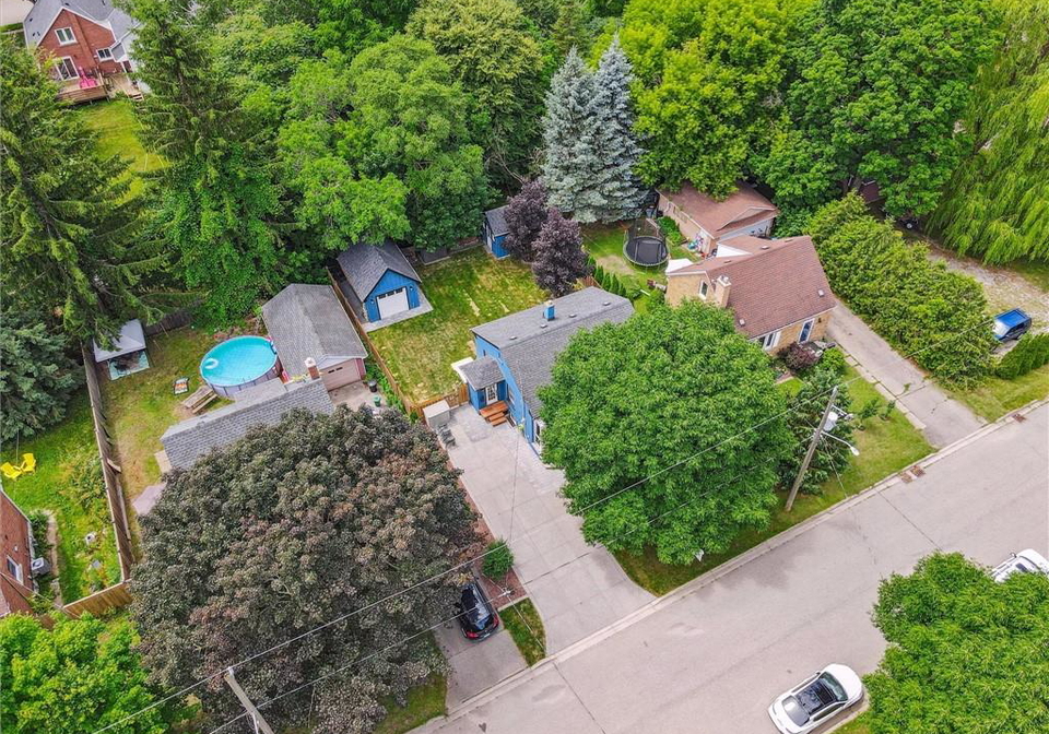 9-beverley-street-s-waterloo-ontario-40749212