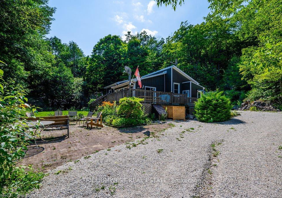 11-14th-avenue-south-bruce-peninsula-ontario-40749242