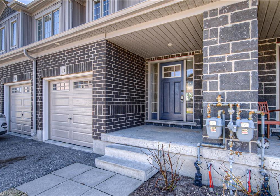 135-hardcastle-drive-cambridge-ontario-40749260