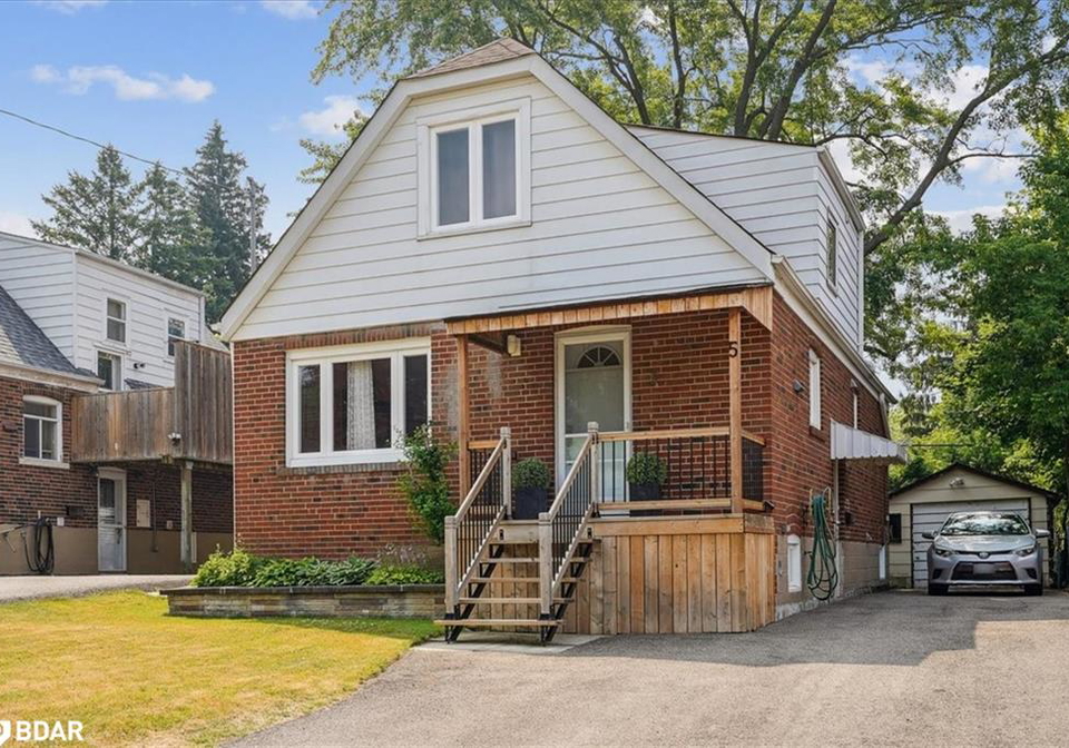 5-radnor-avenue-dorset-ontario-40749263