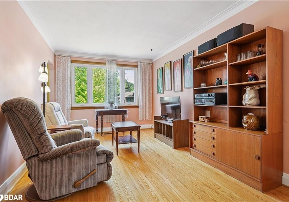 5-radnor-avenue-dorset-ontario-40749263