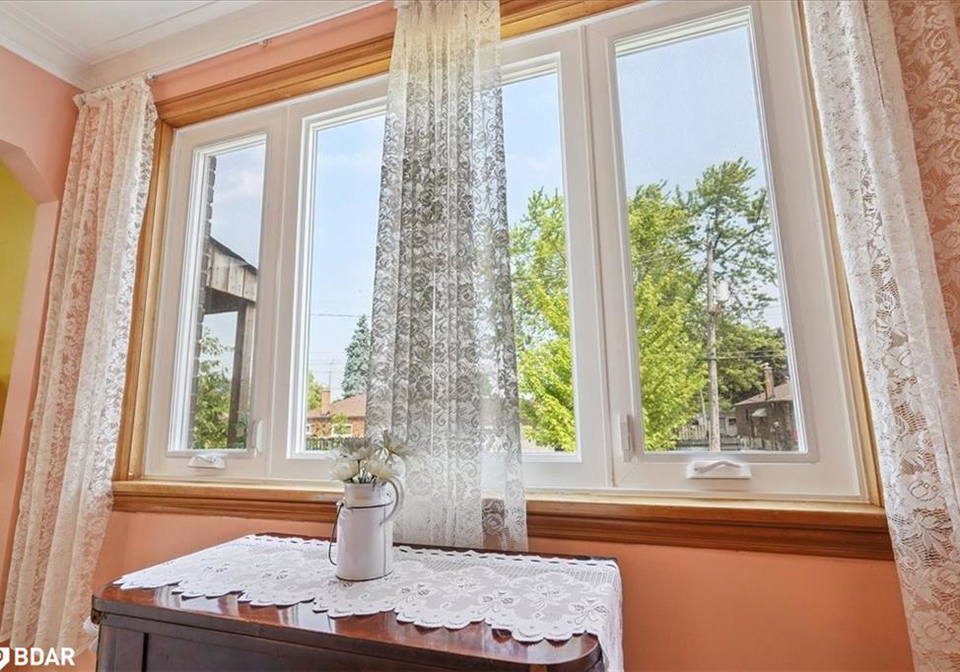 5-radnor-avenue-dorset-ontario-40749263
