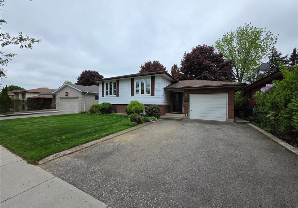 39-wildflower-lane-brantford-ontario-40749317