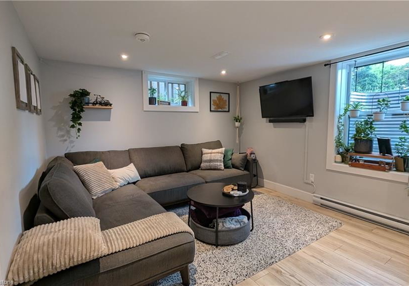 41-broadmoor-avenue-kitchener-ontario-40749446