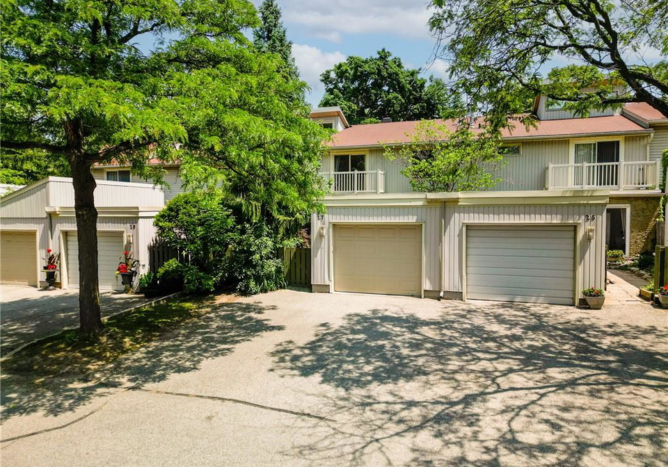 27-wilsonview-avenue-guelph-ontario-40749471