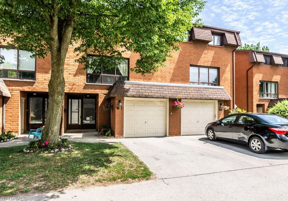 444-stone-church-road-w-hamilton-ontario-40749514
