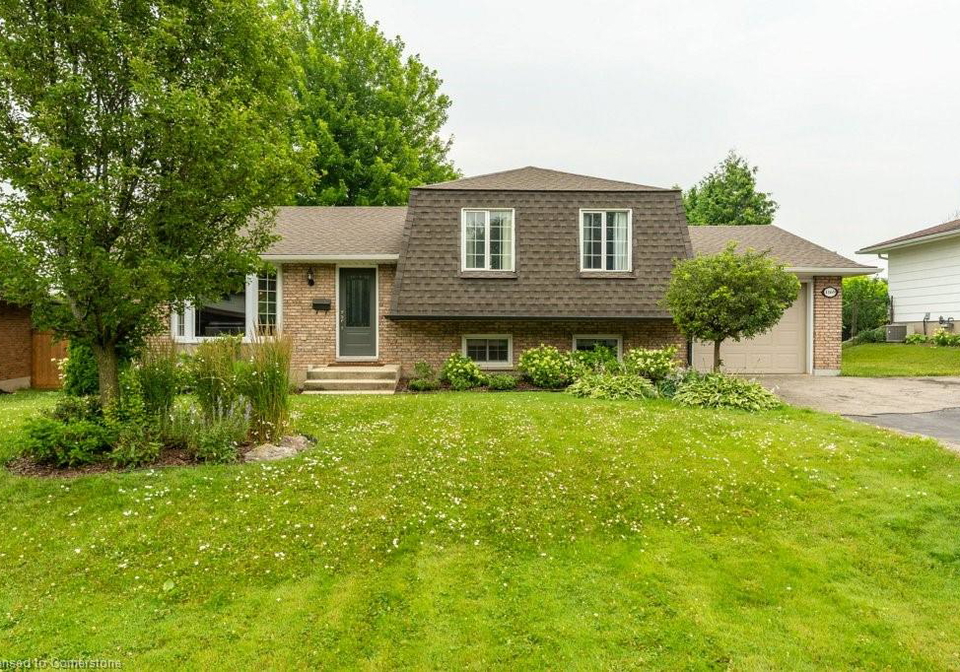 4169-highland-park-drive-beamsville-ontario-40749575