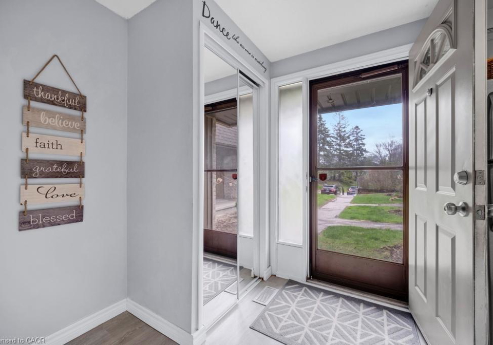 215-glamis-road-cambridge-ontario-40749654