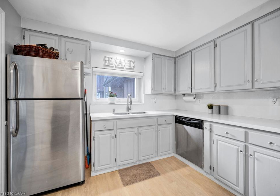 215-glamis-road-cambridge-ontario-40749654