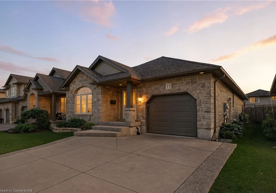 23-oakcliffe-street-elmira-ontario-40749675
