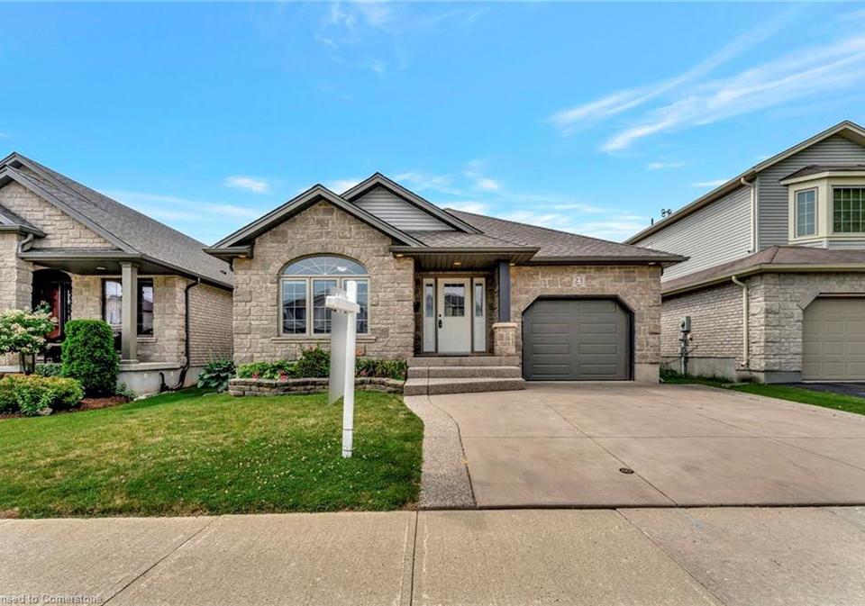 23-oakcliffe-street-elmira-ontario-40749675