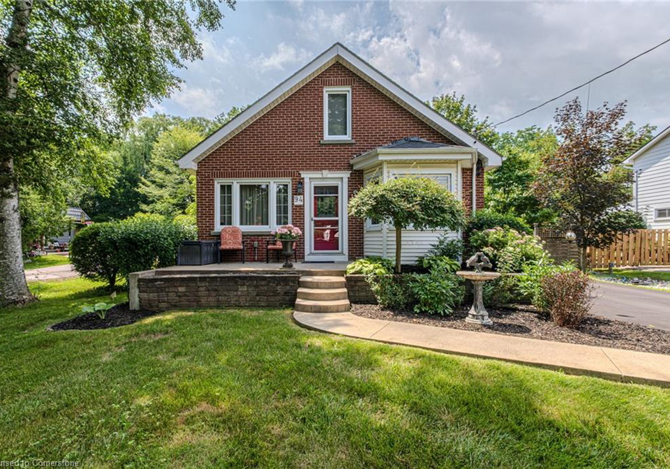 94-queensway-road-e-simcoe-ontario-40749730