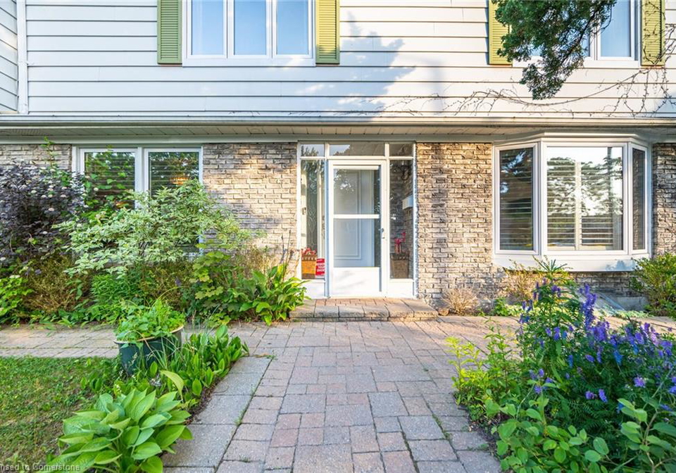 3-placentia-boulevard-toronto-ontario-40749840