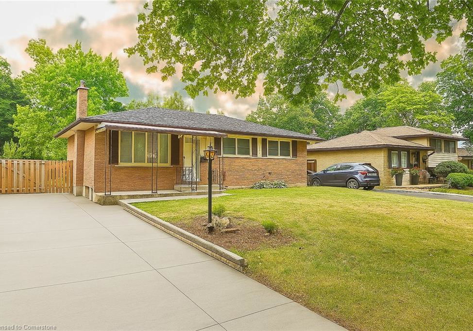 92-cayuga-crescent-london-ontario-40749857