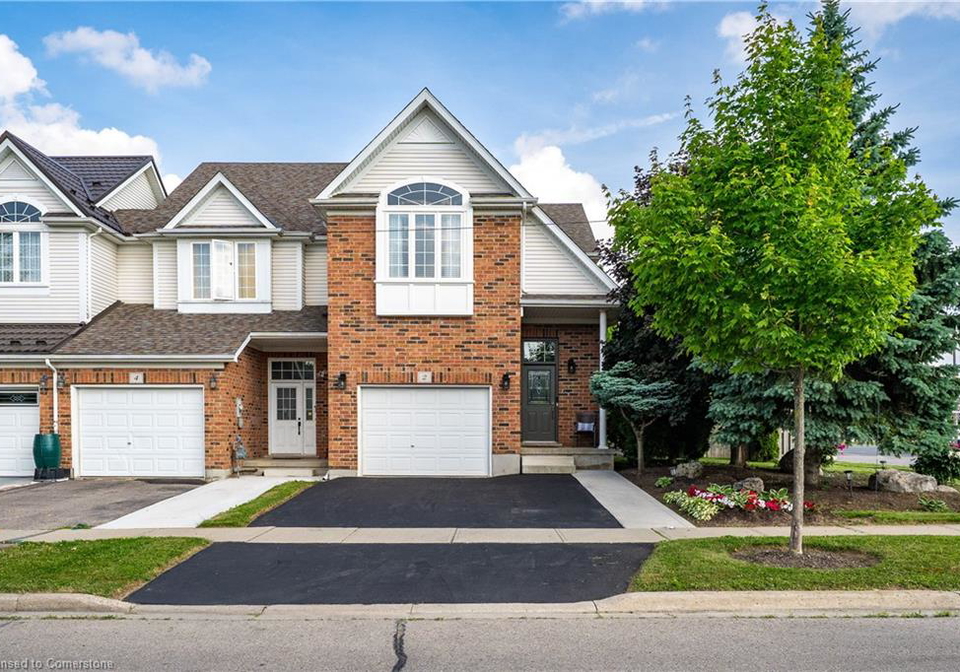 2-colton-circle-kitchener-ontario-40749916