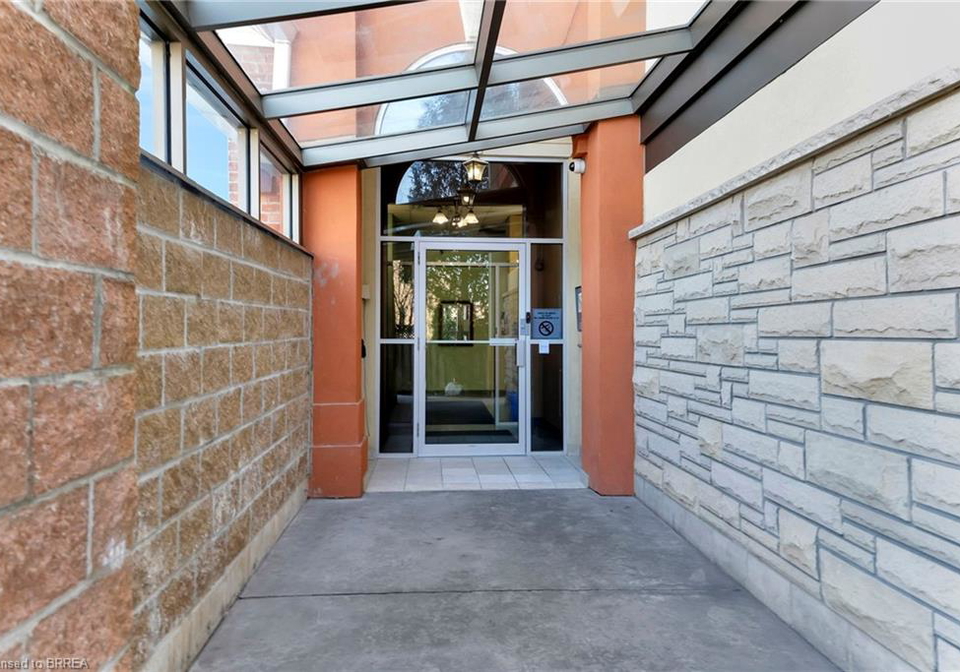 111-grey-street-brantford-ontario-40749938