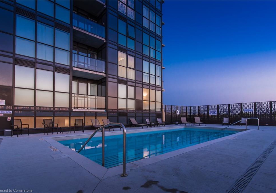 108-garment-street-kitchener-ontario-40750000