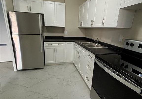 125-lincoln-road-waterloo-ontario-40750061