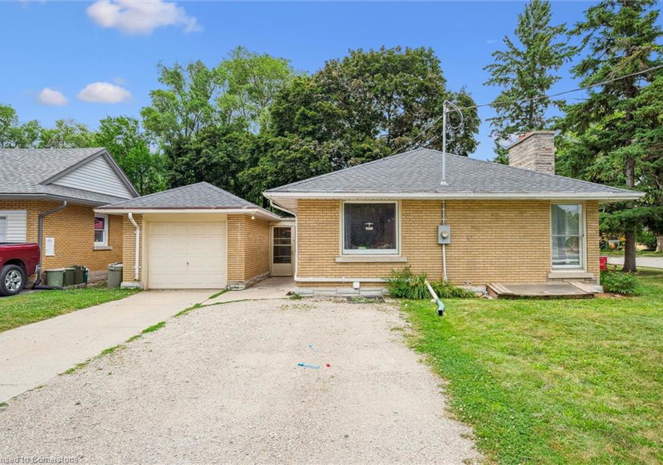 143-bruce-street-kitchener-ontario-40750218