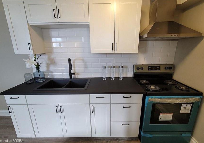 1265-king-street-e-hamilton-ontario-40750234