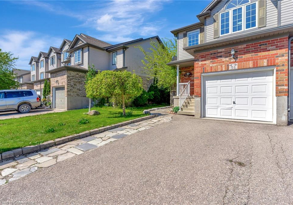 51-madeleine-street-kitchener-ontario-40750329