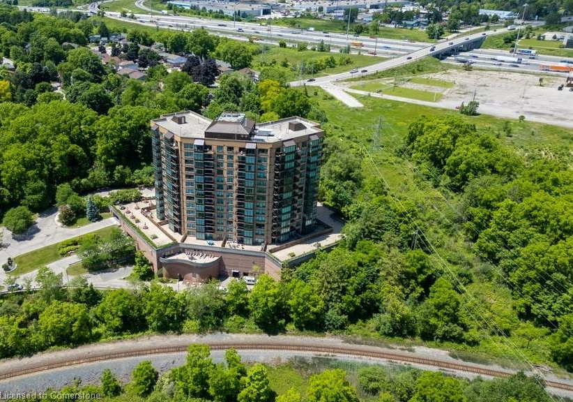 237-king-street-w-cambridge-ontario-40750347