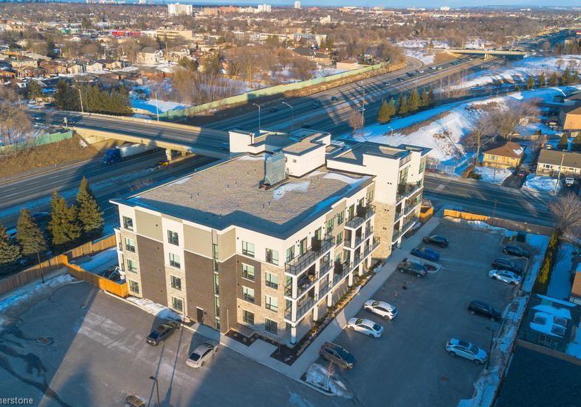 120-springvalley-crescent-hamilton-ontario-40750351
