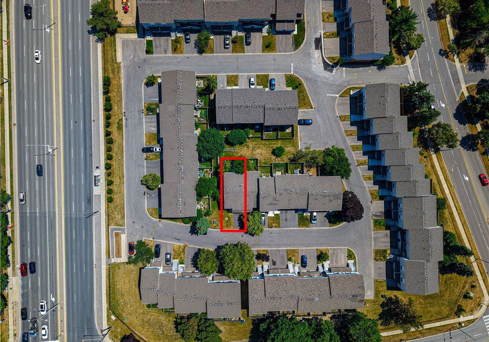 56-franklin-court-brampton-ontario-40750355