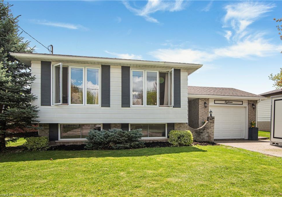 18-hewitt-drive-hagersville-ontario-40750399