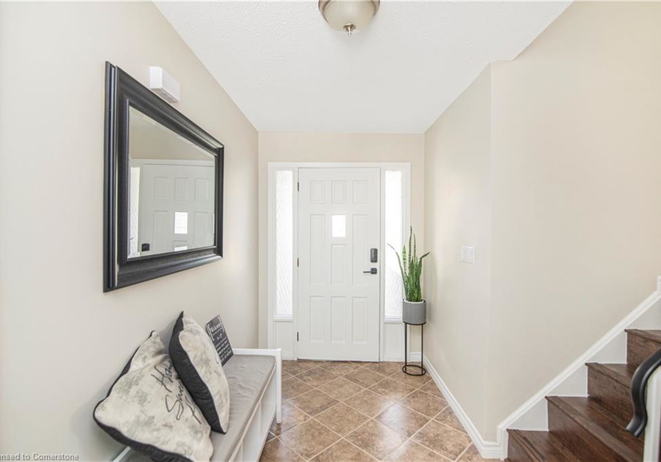 18-hewitt-drive-hagersville-ontario-40750399