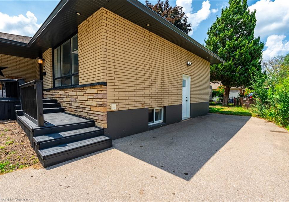 4-harvard-avenue-brantford-ontario-40750580