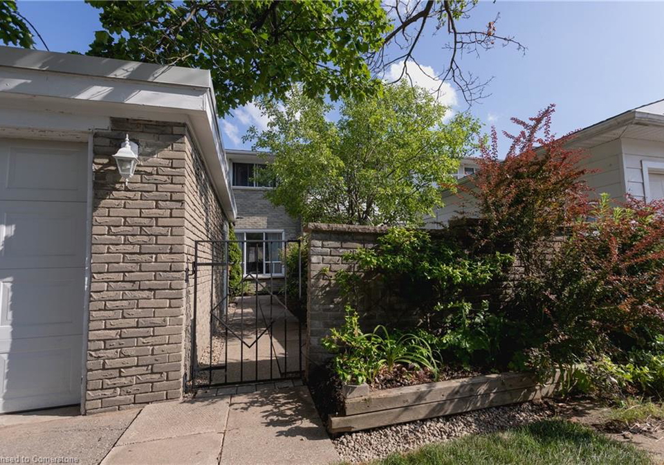 57-ralgreen-crescent-kitchener-ontario-40750618