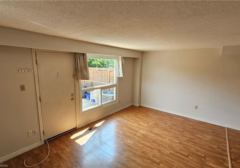 217-pioneer-drive-kitchener-ontario-40750642