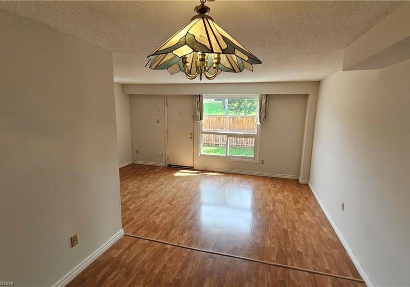 217-pioneer-drive-kitchener-ontario-40750642