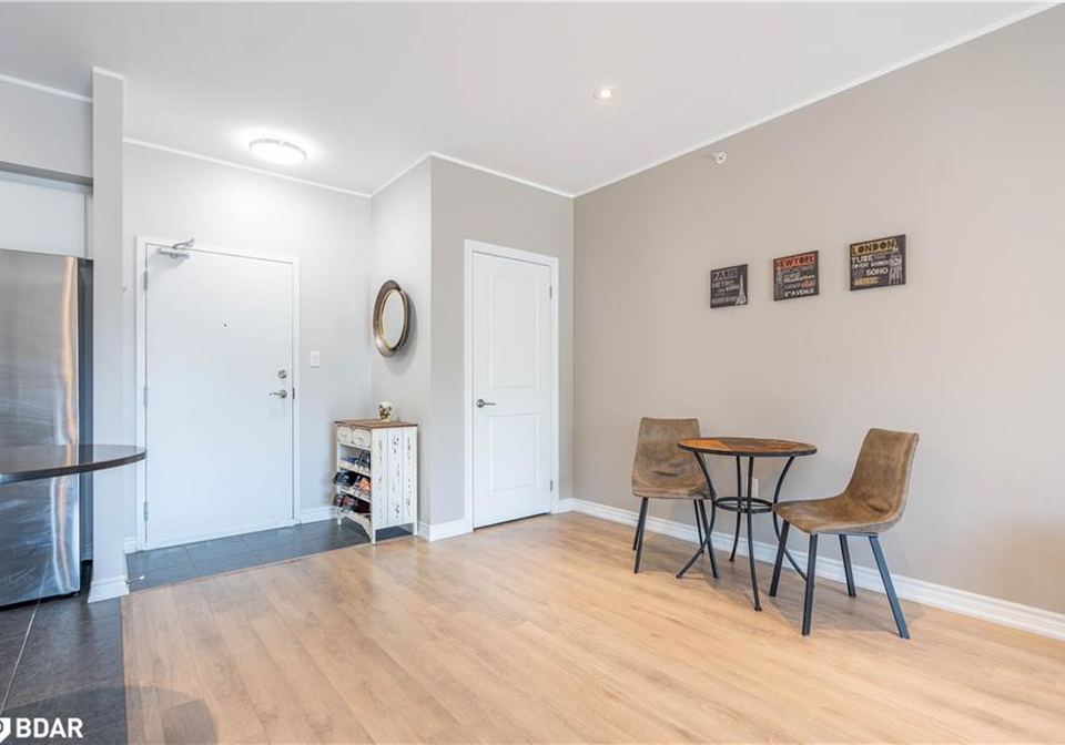 7-greenwich-street-barrie-ontario-40750751
