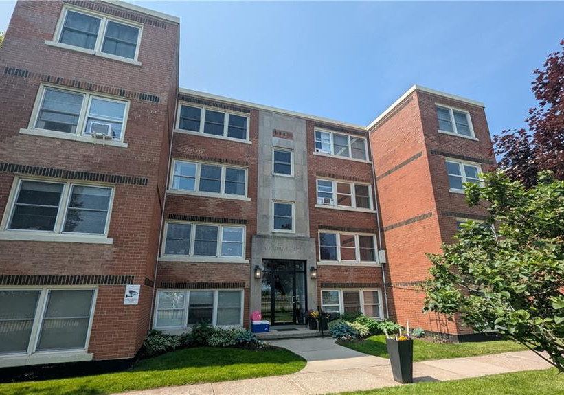 5-east-36th-street-hamilton-ontario-40750755