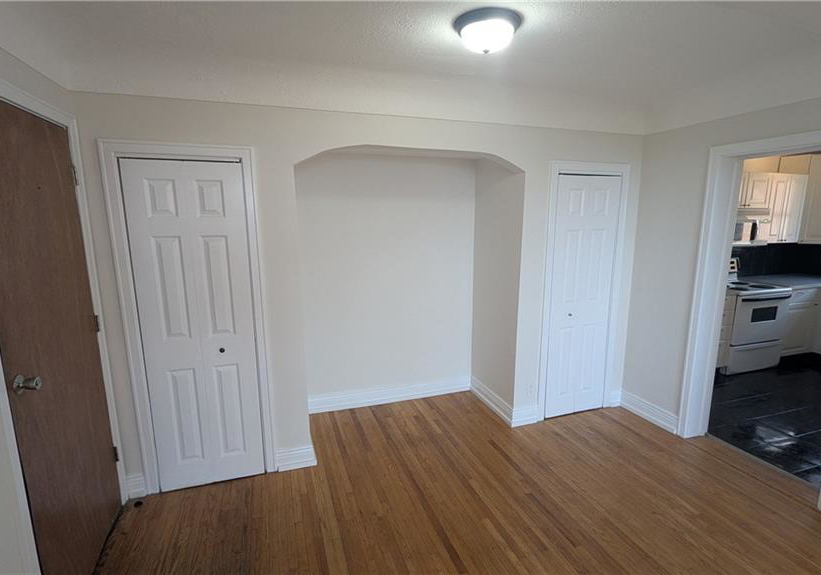 5-east-36th-street-hamilton-ontario-40750755