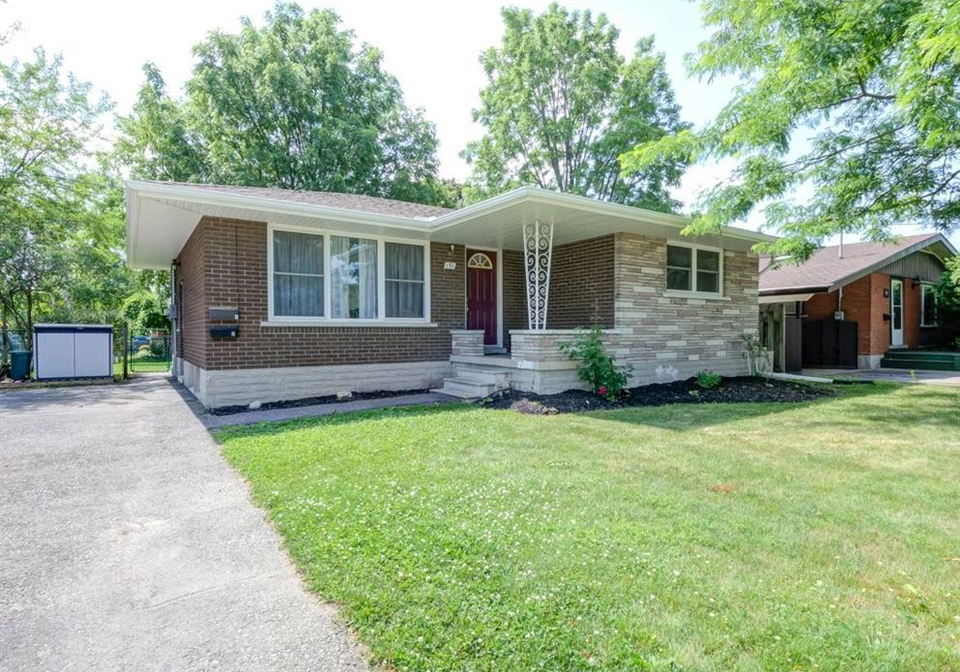 131-kinzie-avenue-kitchener-ontario-40750757