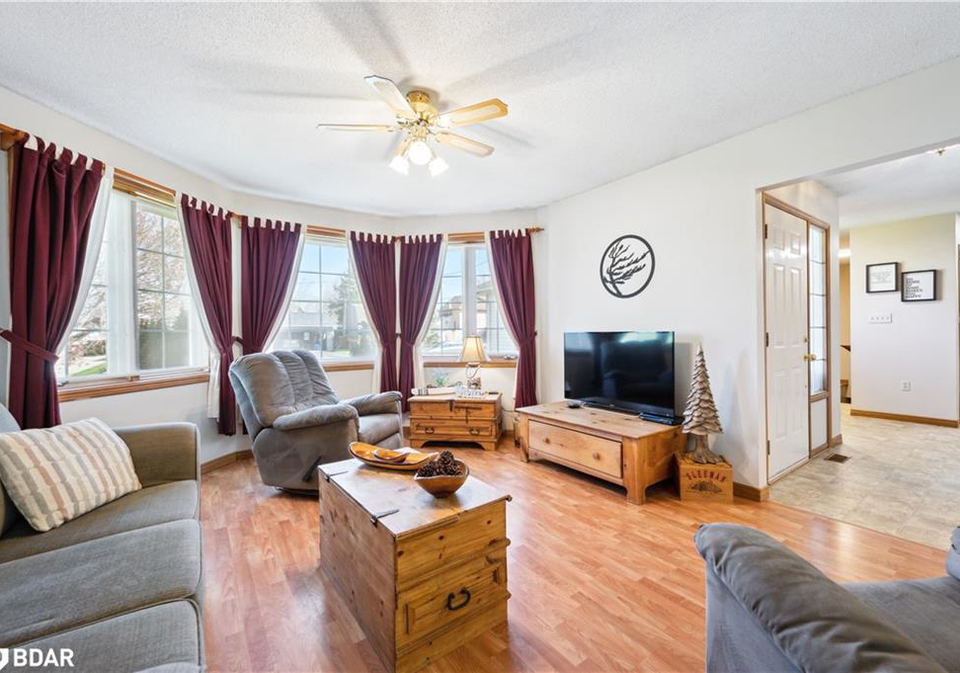 320-bell-street-palmerston-ontario-40750768