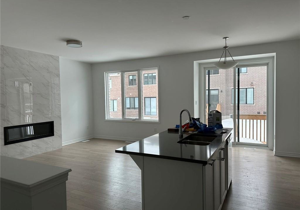 1246-wheat-boom-drive-oakville-ontario-40750777