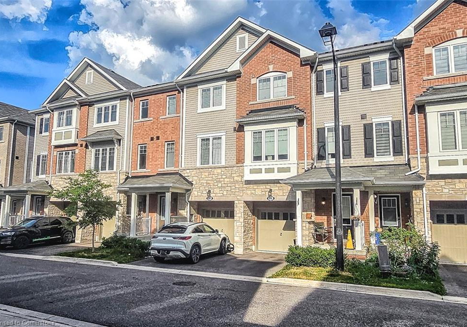 20-rapids-lane-line-hamilton-ontario-40750832