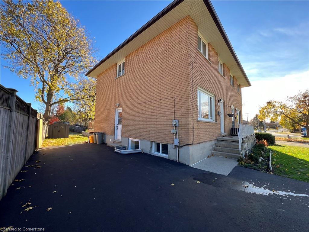 171-kinzie-avenue-kitchener-ontario-40750875